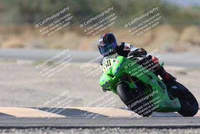media/Oct-04-2025-CVMA (Sat) [[408bcdd6e4]]/Race 13-Amateur Supersport Open/